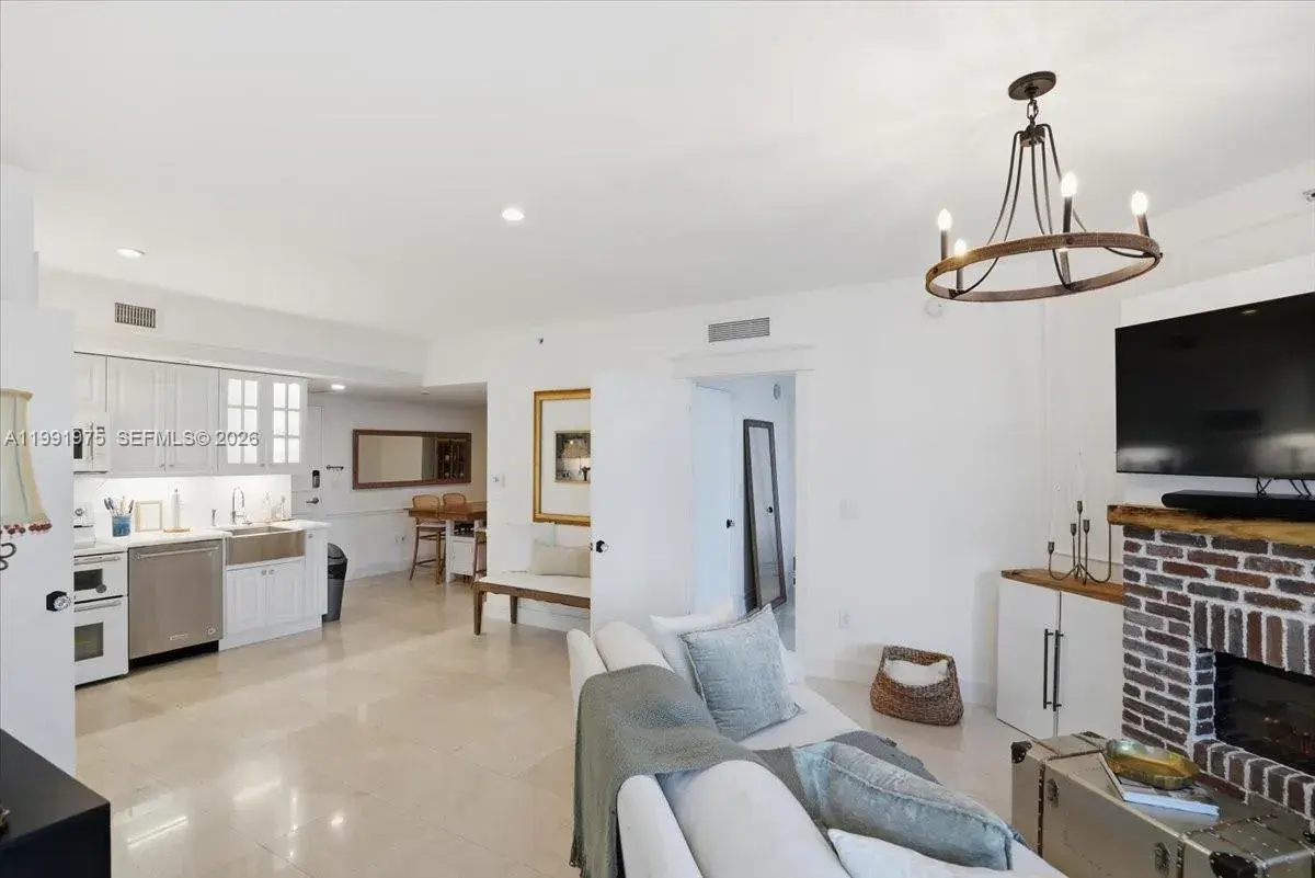 350 S Miami Ave # 1205, Miami FL 33130