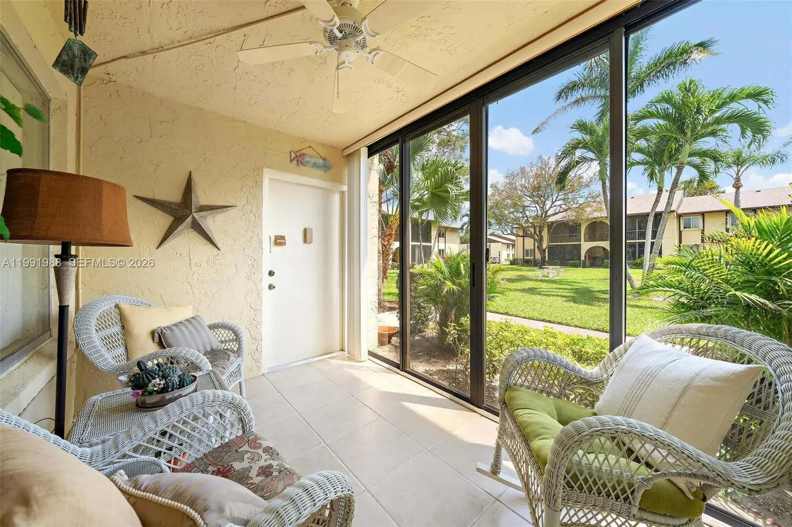 301 Pine Ridge Cir # 1, Green Acres FL 33463
