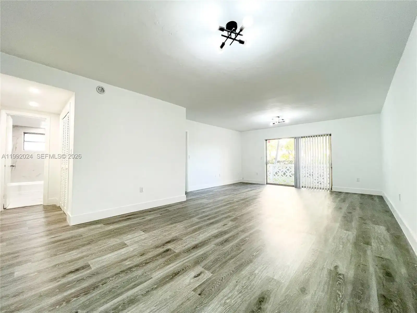 2005 Sans Souci Blvd # 107, North Miami FL 33181 photo 2