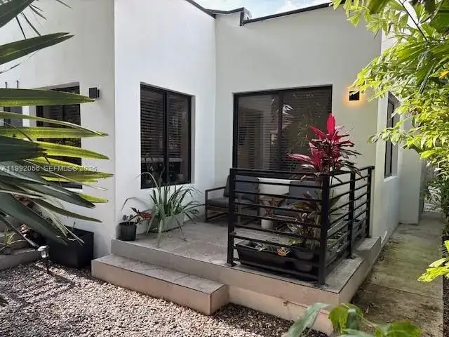 111 NW 46th St, Miami FL 33127 photo 3