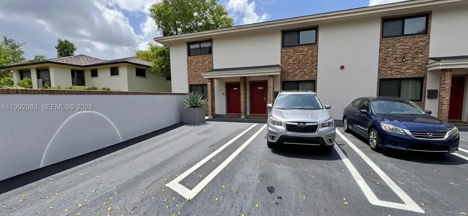 3530 NW 116th Ter, Coral Springs FL 33065