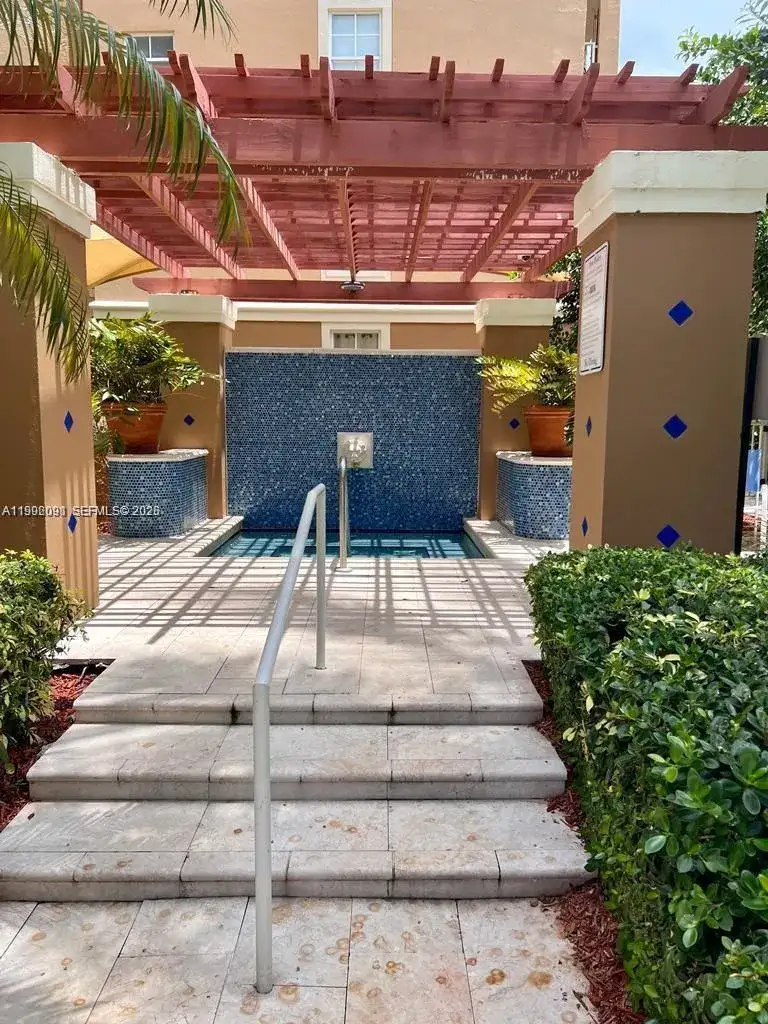 19555 E Country Club Dr # 8503, Aventura FL 33180 photo 2