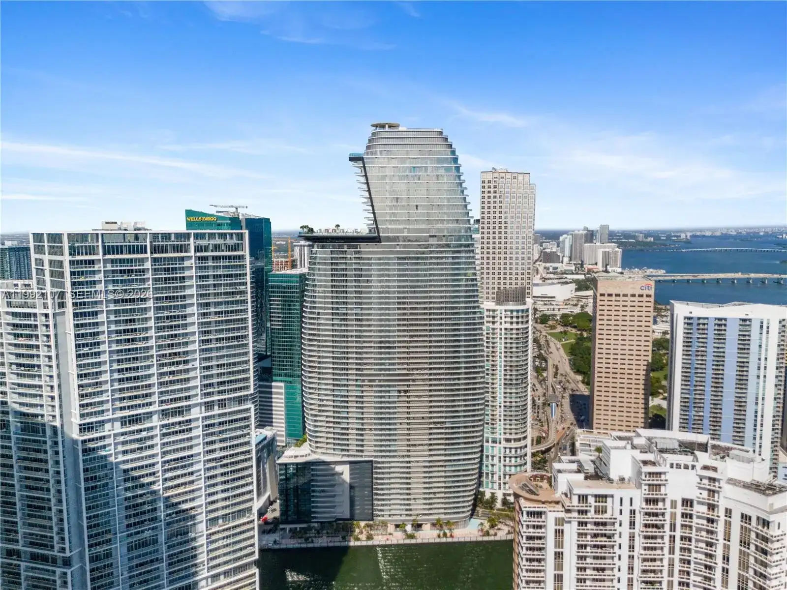 300 Biscayne Boulevard Way # 2103C, Miami FL 33131 photo 2