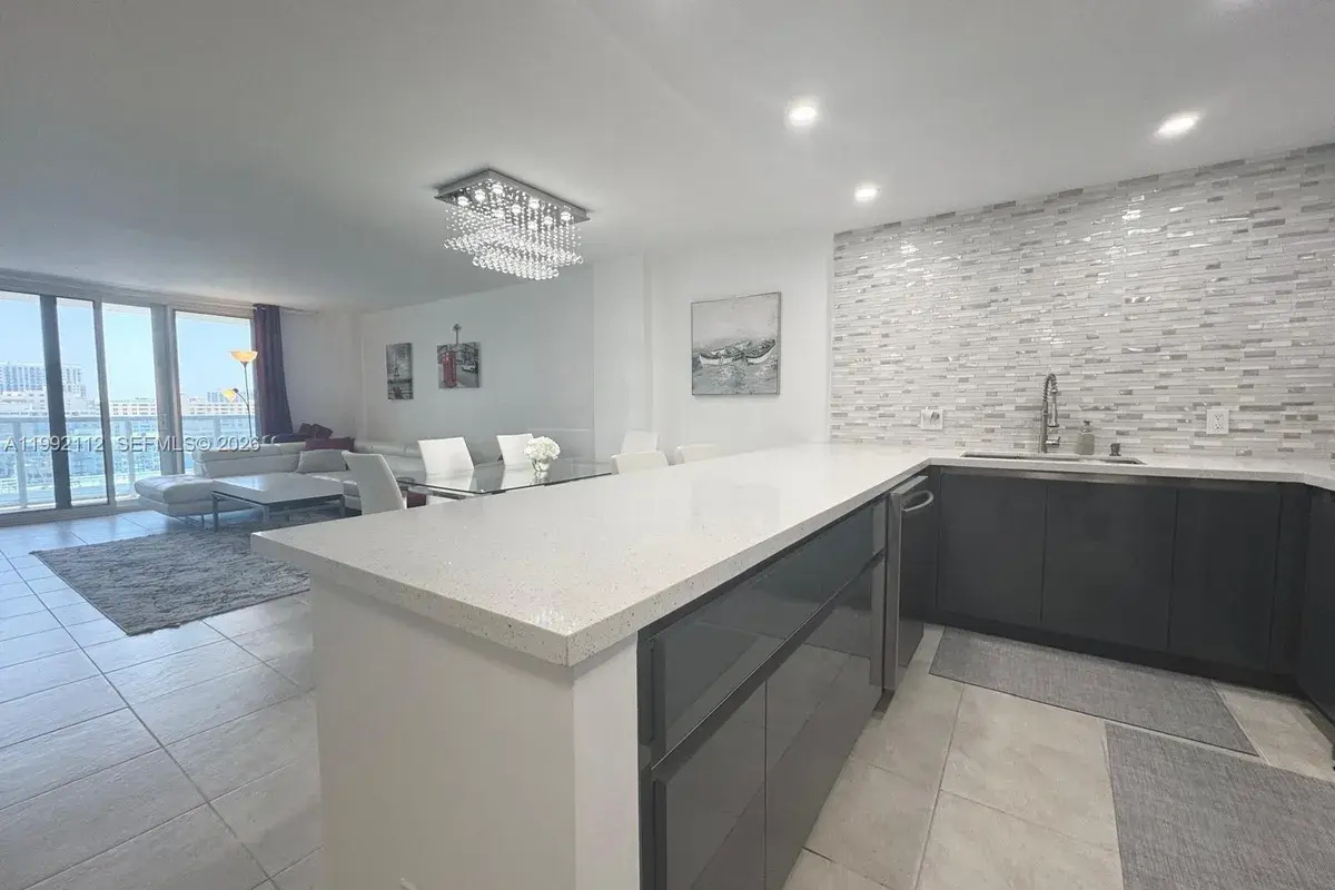 3800 S Ocean Dr # 1710, Hollywood FL 33019