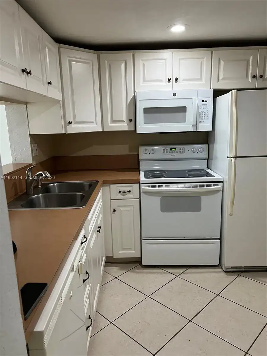 10845 SW 112th Ave # 107, Miami FL 33176 photo 5