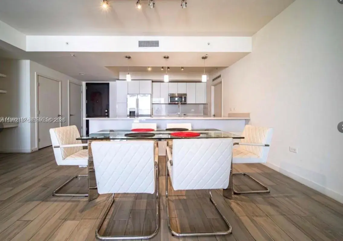 999 SW 1st Ave # 2105, Miami FL 33130