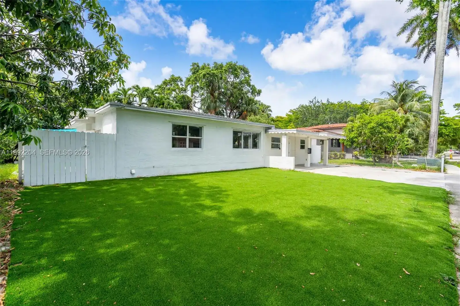 181 NE 121st St, North Miami FL 33161 photo 2