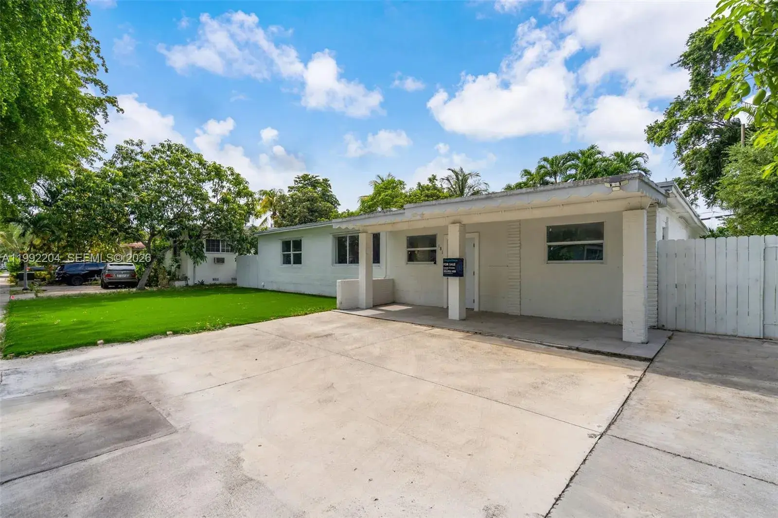 181 NE 121st St, North Miami FL 33161