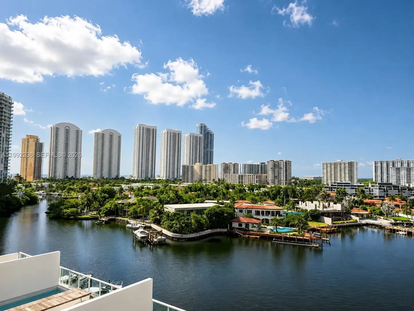 400 Sunny Isles Blvd # 819, Sunny Isles Beach FL 33160