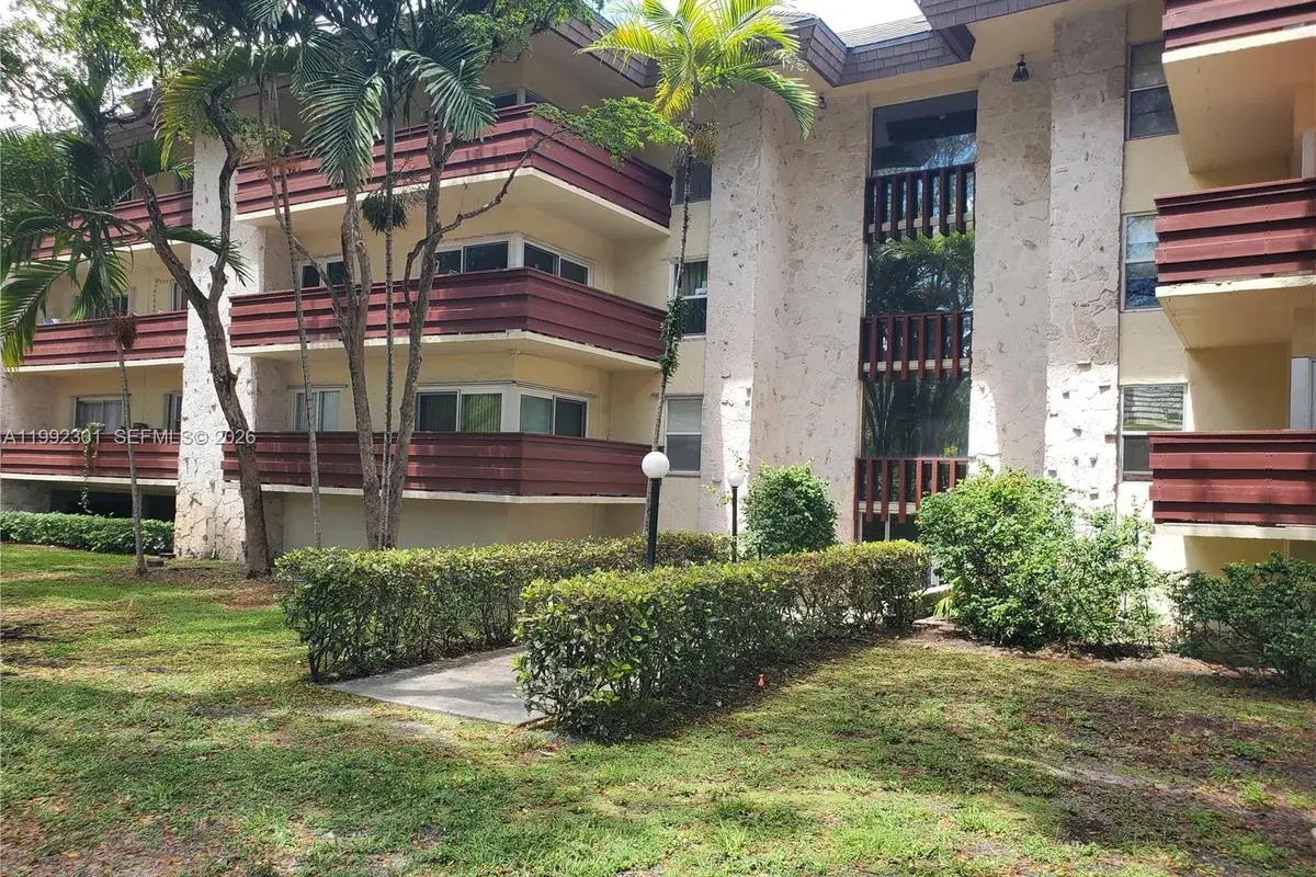 1205 Mariposa Ave # 206, Coral Gables FL 33146