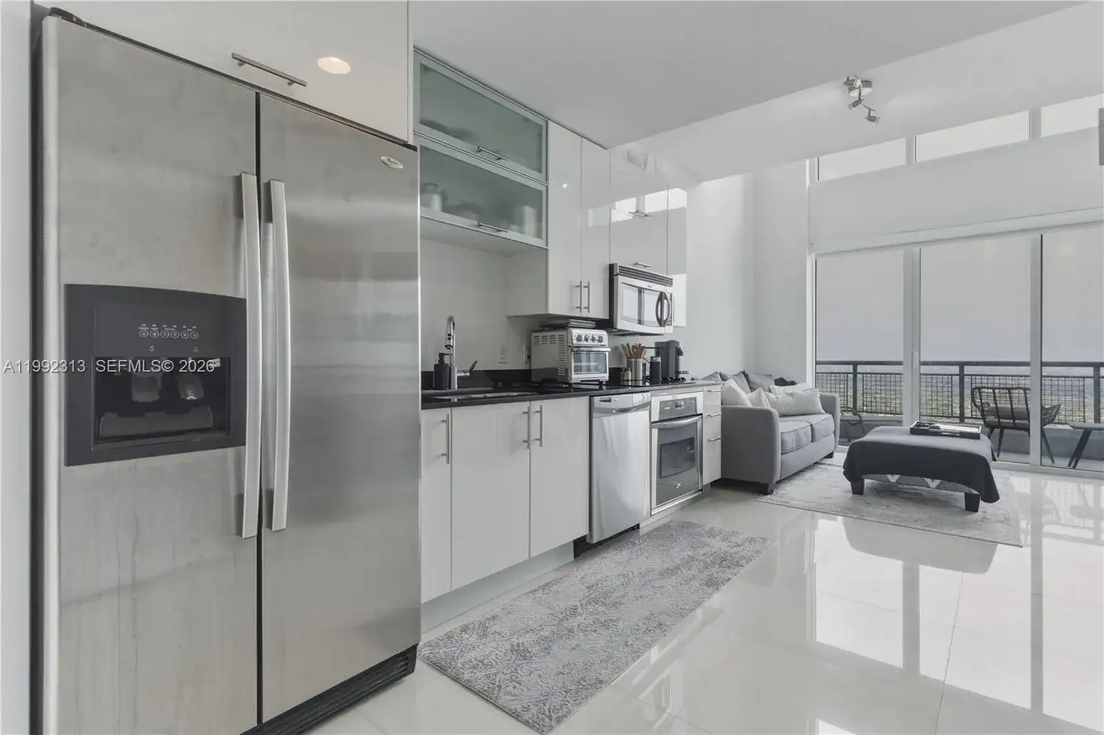 60 SW 13th St # 2805, Miami FL 33130 photo 4