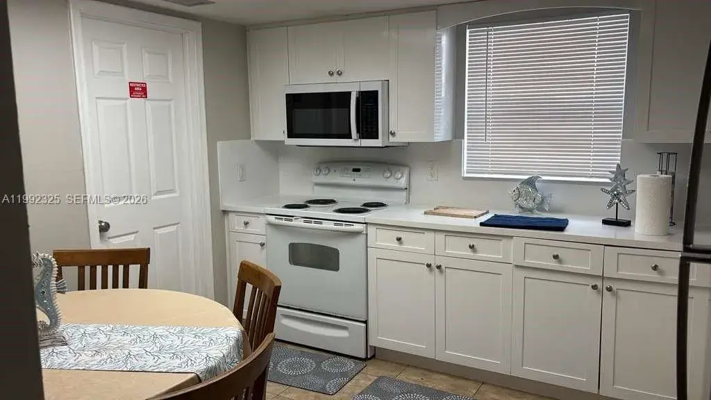 1120 NE 24th Ave # 1, Pompano Beach FL 33062