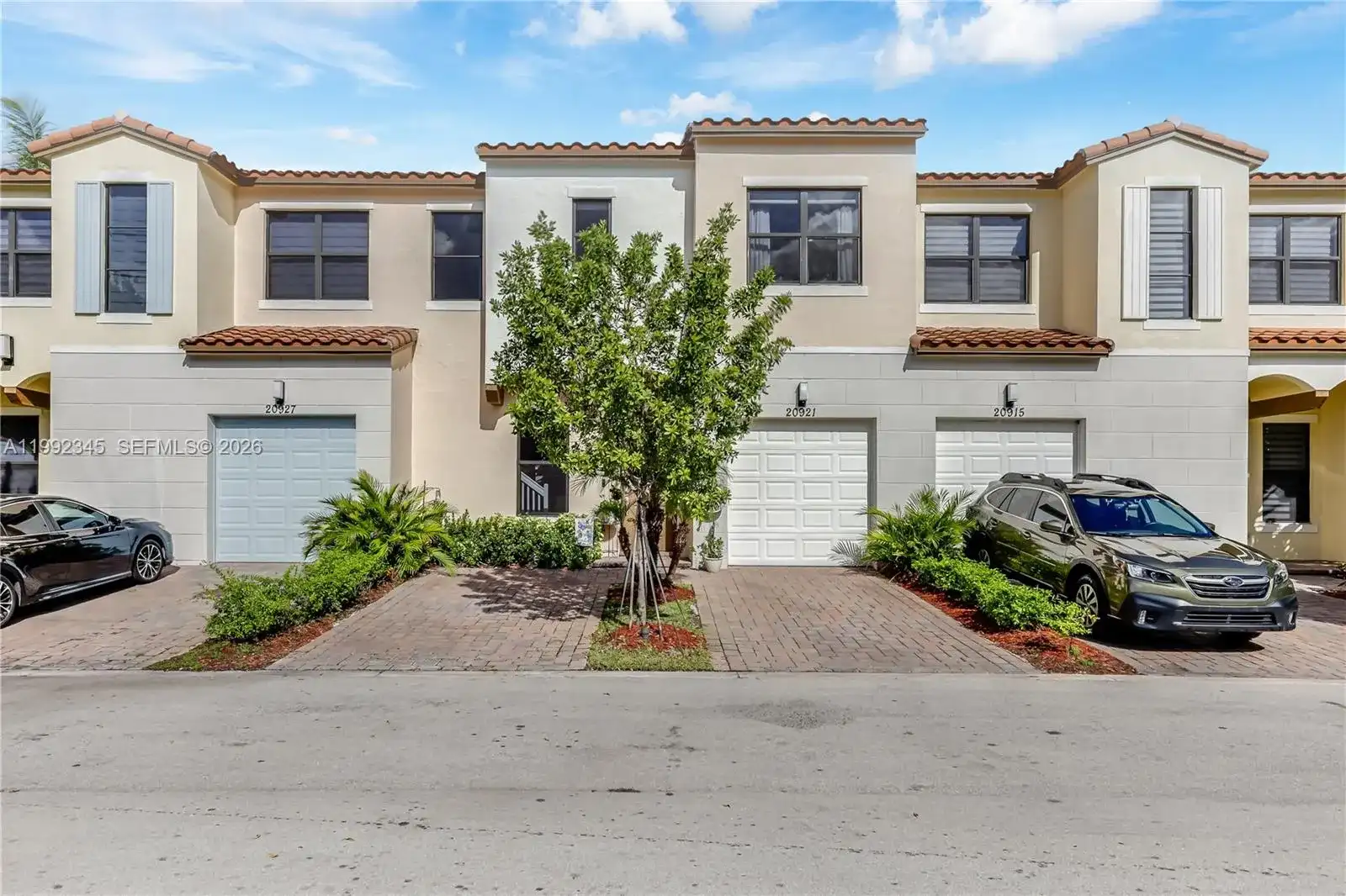 20921 NW 1st Ct, Pembroke Pines FL 33029