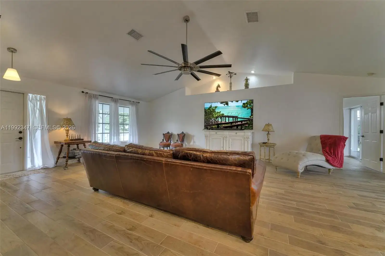 1270 Riverbend Drive, La Belle FL 33935 photo 5