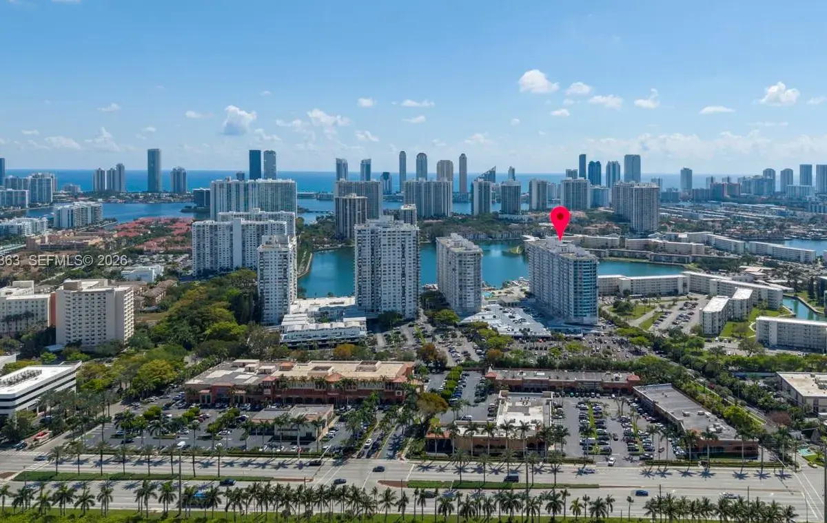 18011 Biscayne Blvd # 903, Aventura FL 33160
