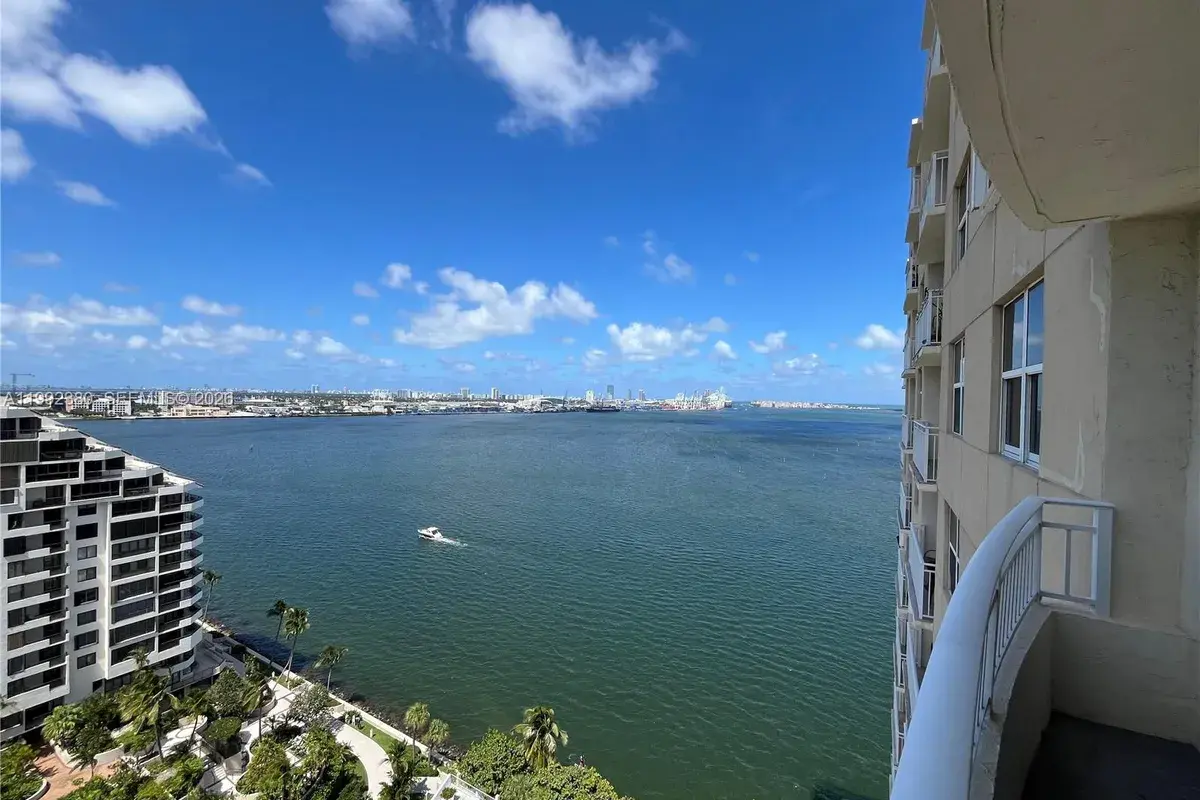 770 Claughton Island Dr # 2009, Miami FL 33131