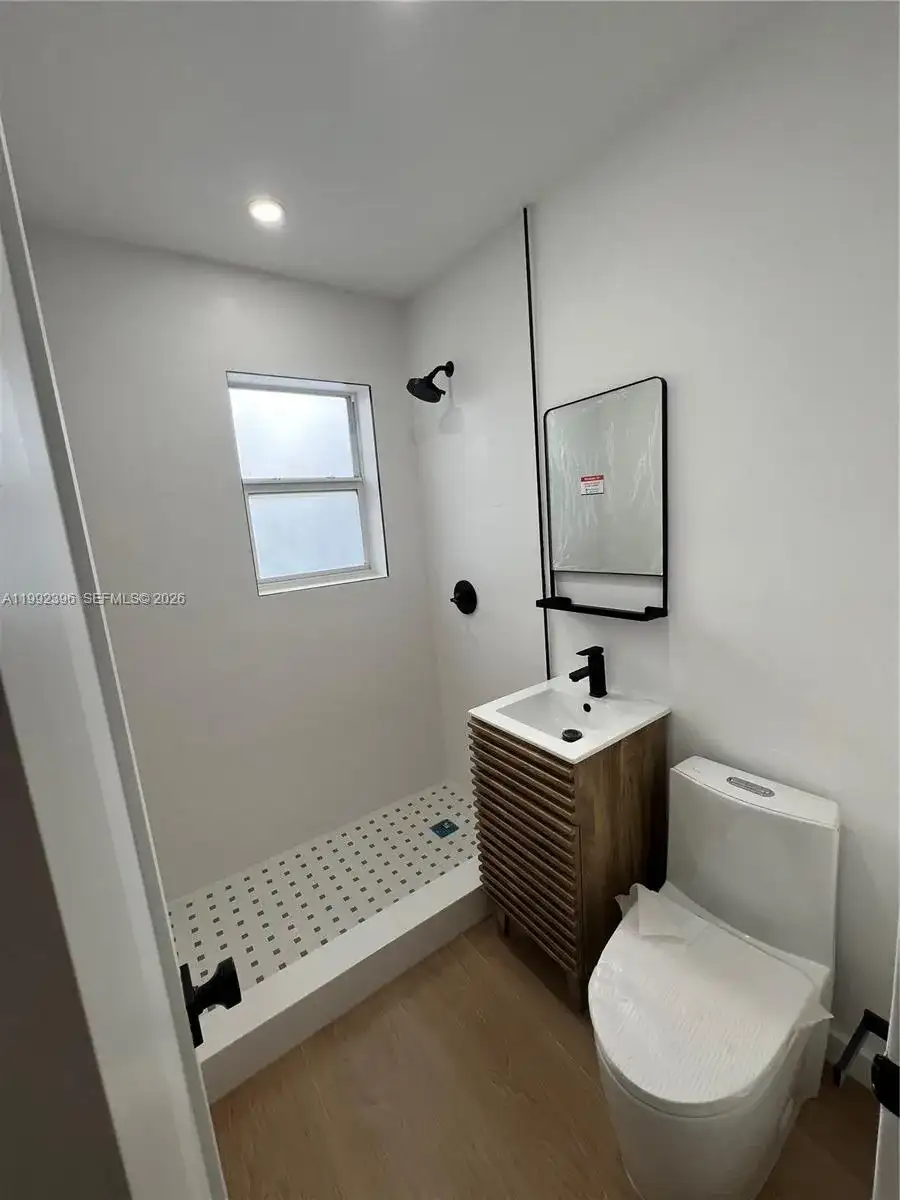 7035 NE 4th Ct # 4, Miami FL 33138 photo 2