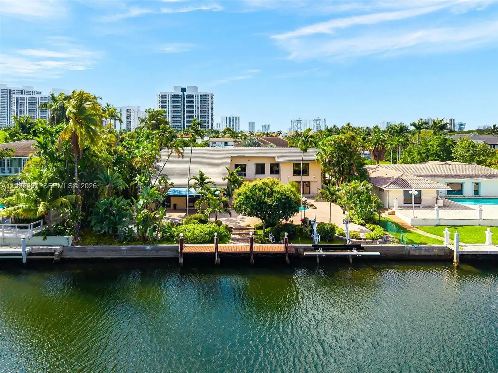 448 Poinciana Dr, Hallandale Beach FL 33009 photo 3