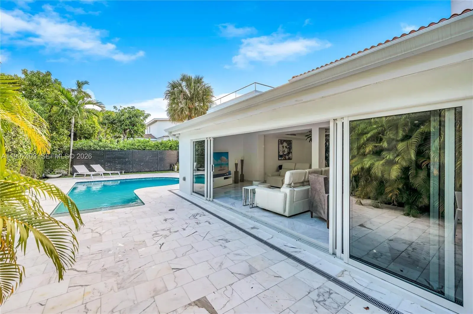 4321 Nautilus Dr, Miami Beach FL 33140