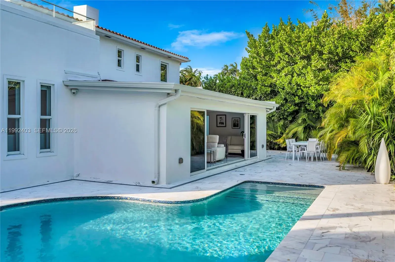 4321 Nautilus Dr, Miami Beach FL 33140