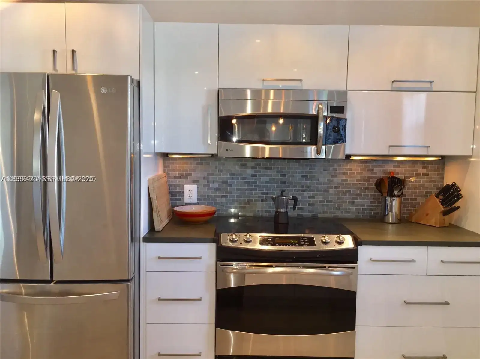 618 Euclid Ave # 404, Miami Beach FL 33139 photo 2