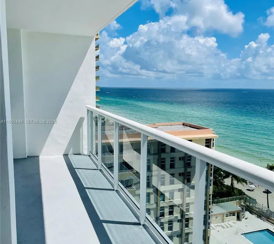 3140 S Ocean Dr # 1105, Hallandale Beach FL 33009