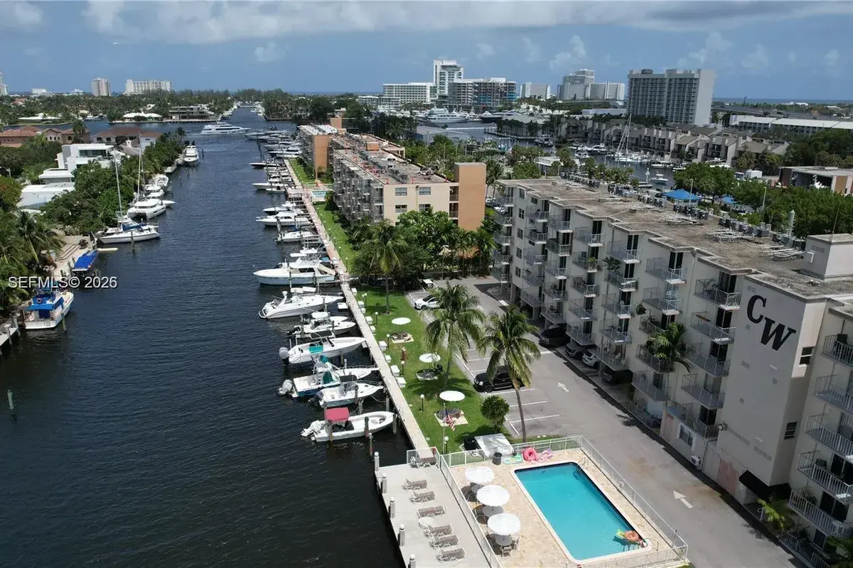 1731 SE 15th St # 402, Fort Lauderdale FL 33316