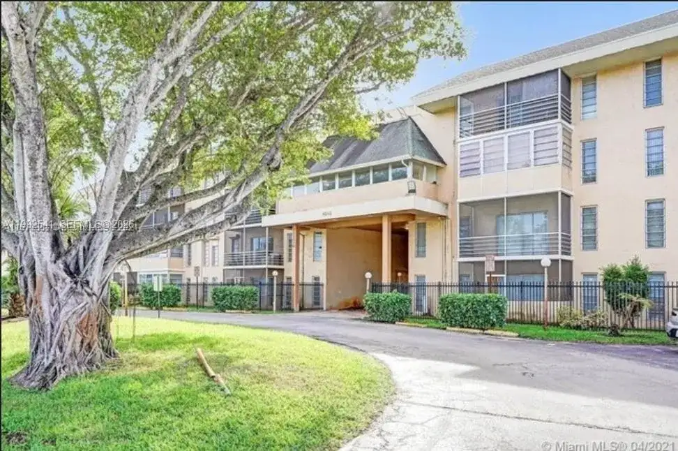 4848 NW 24th Ct # 309, Lauderdale Lakes FL 33313 photo 4