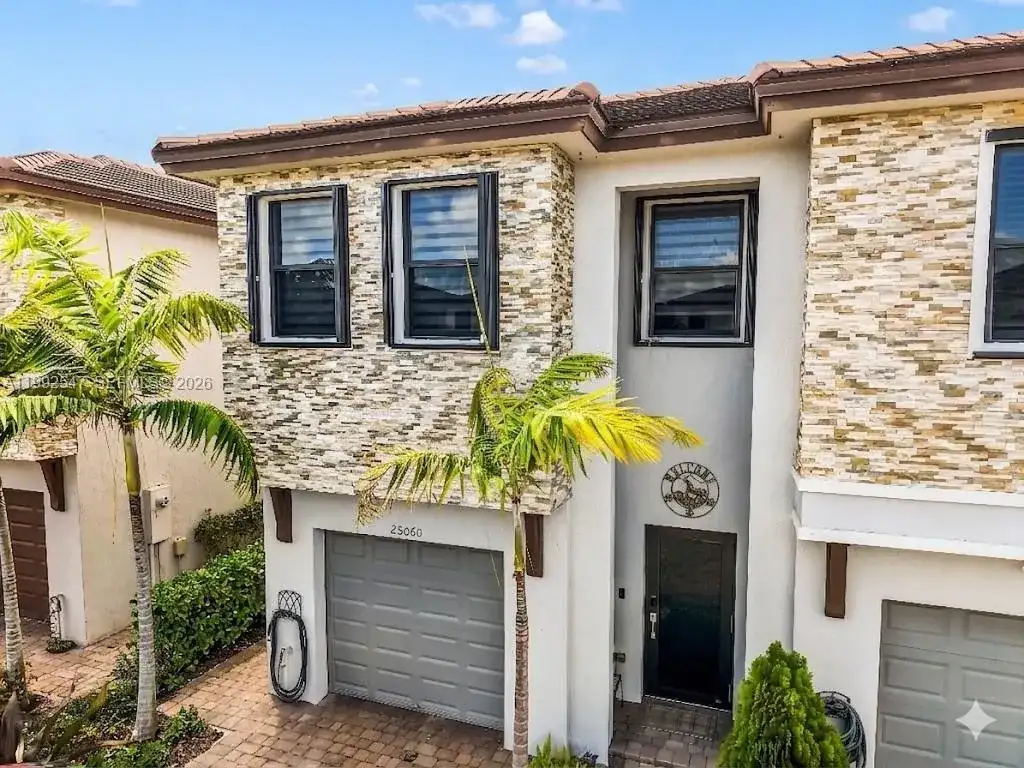 25060 SW 108th Ave, Homestead FL 33032 photo 2