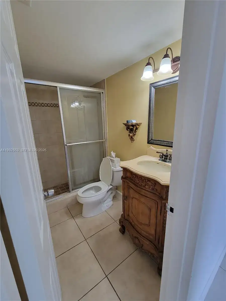 2020 NE 135th St # 904, North Miami FL 33181 photo 4