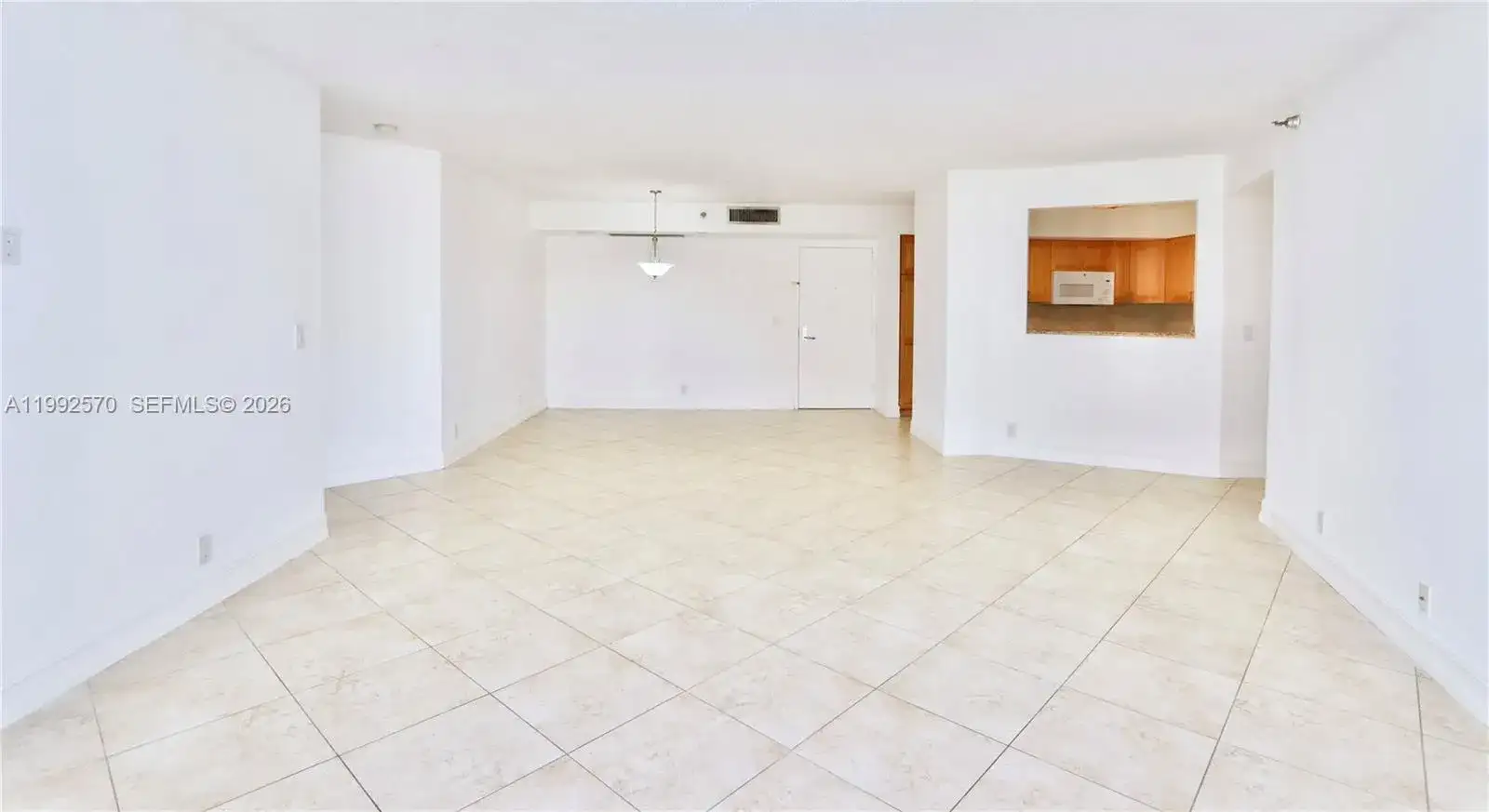 3500 Mystic Pointe Dr # 1207, Aventura FL 33180 photo 2