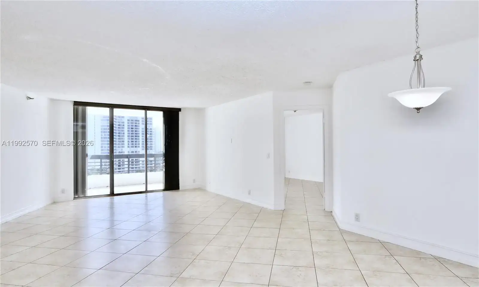 3500 Mystic Pointe Dr # 1207, Aventura FL 33180 photo 3
