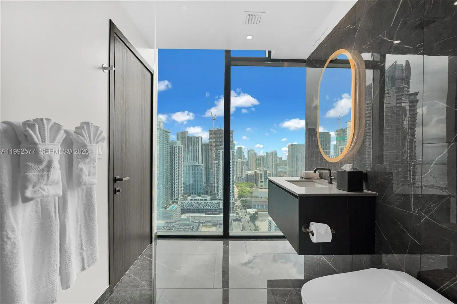 20 NE 11th St # 2710, Miami FL 33132 photo 4