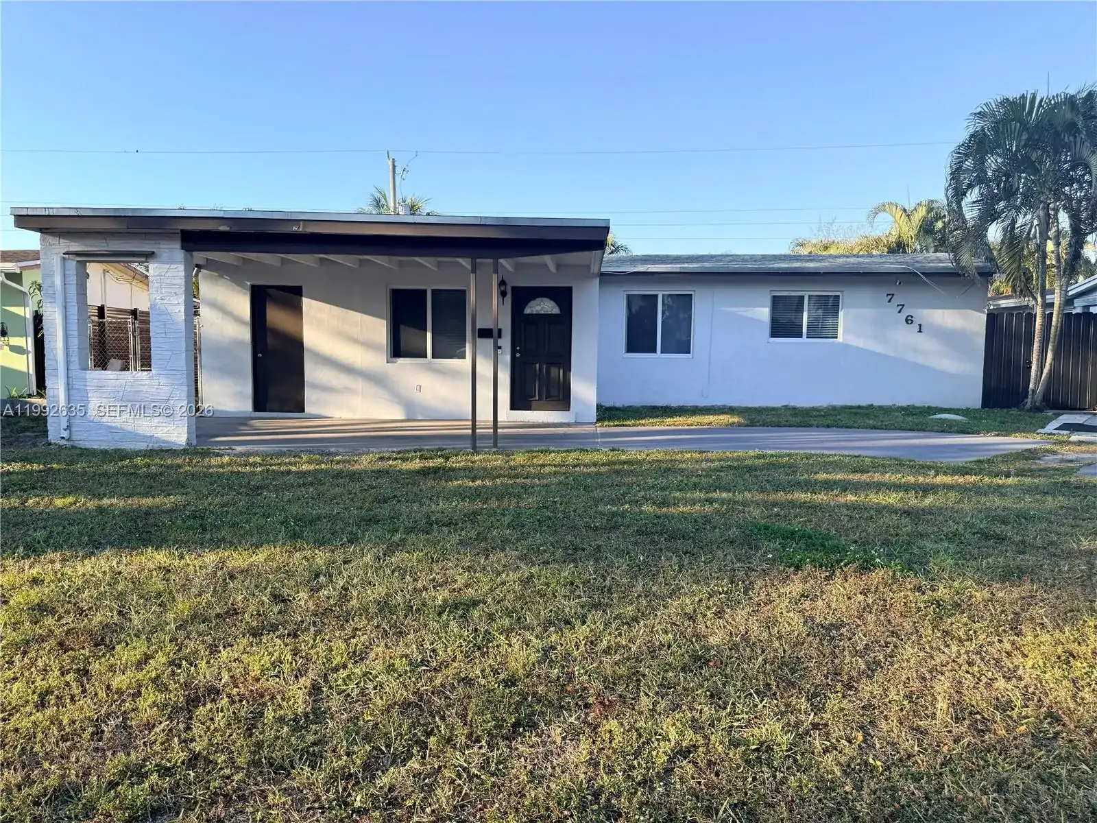7761 NW 34th St, Davie FL 33024