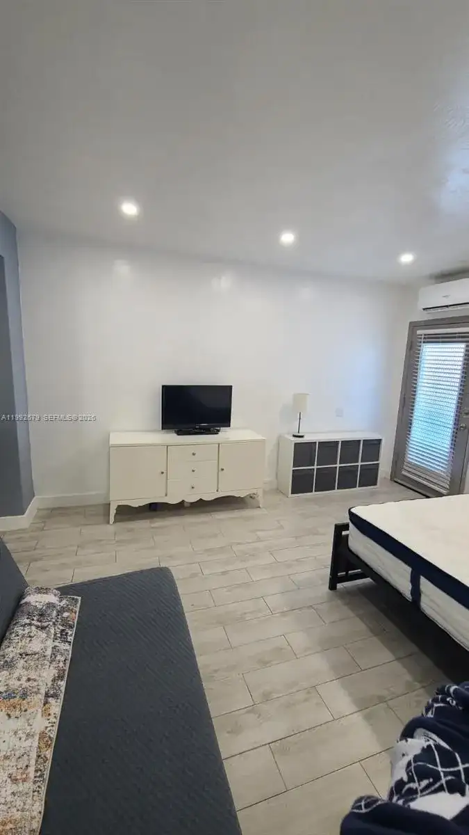 761 Euclid Ave # 7, Miami Beach FL 33139 photo 5