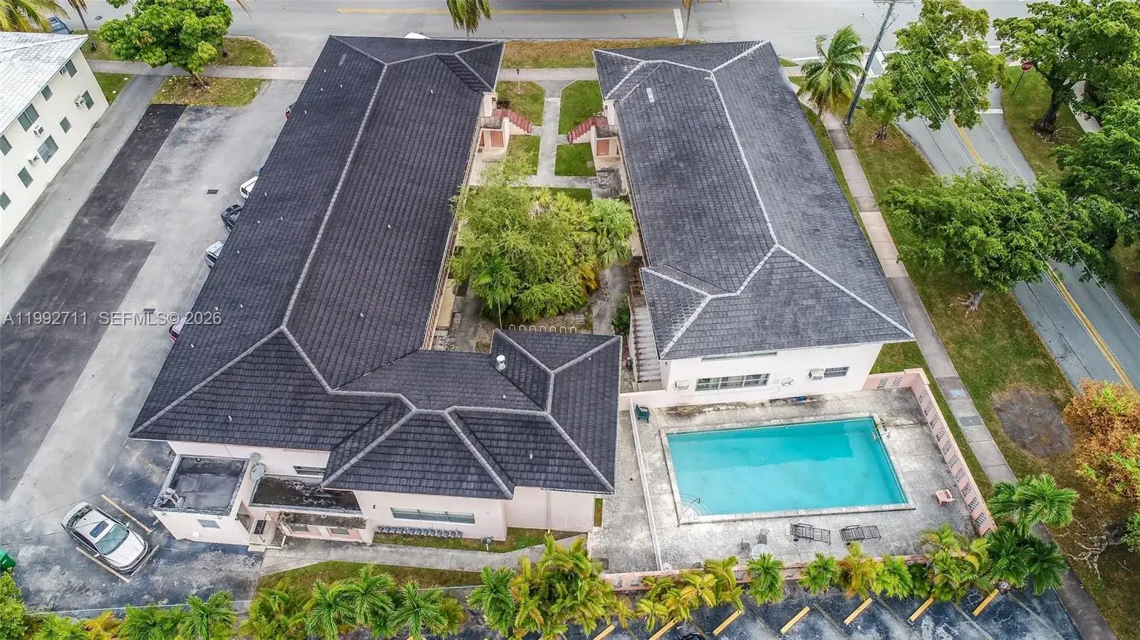 1250 S Alhambra Cir # 12A, Coral Gables FL 33146 photo 2