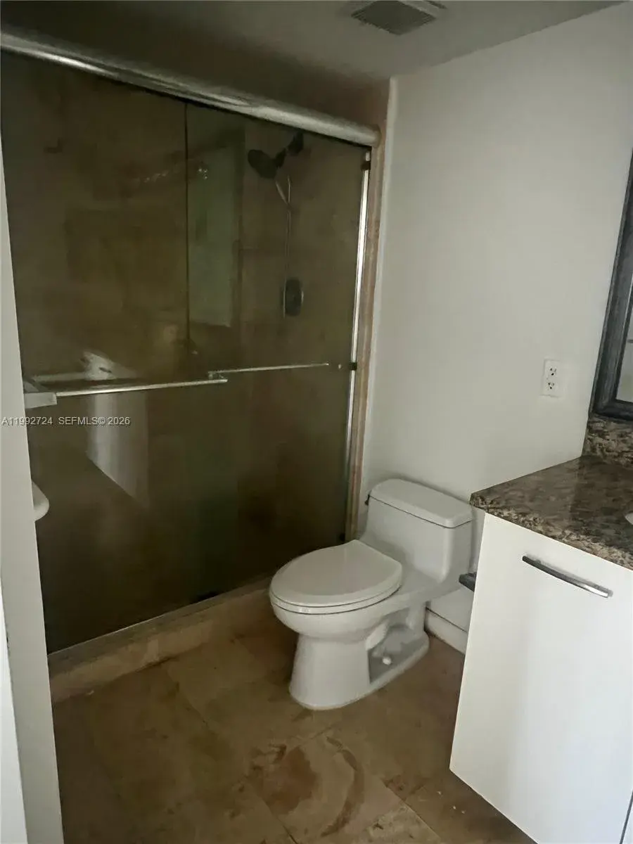 3300 NE 191st St # 909, Aventura FL 33180
