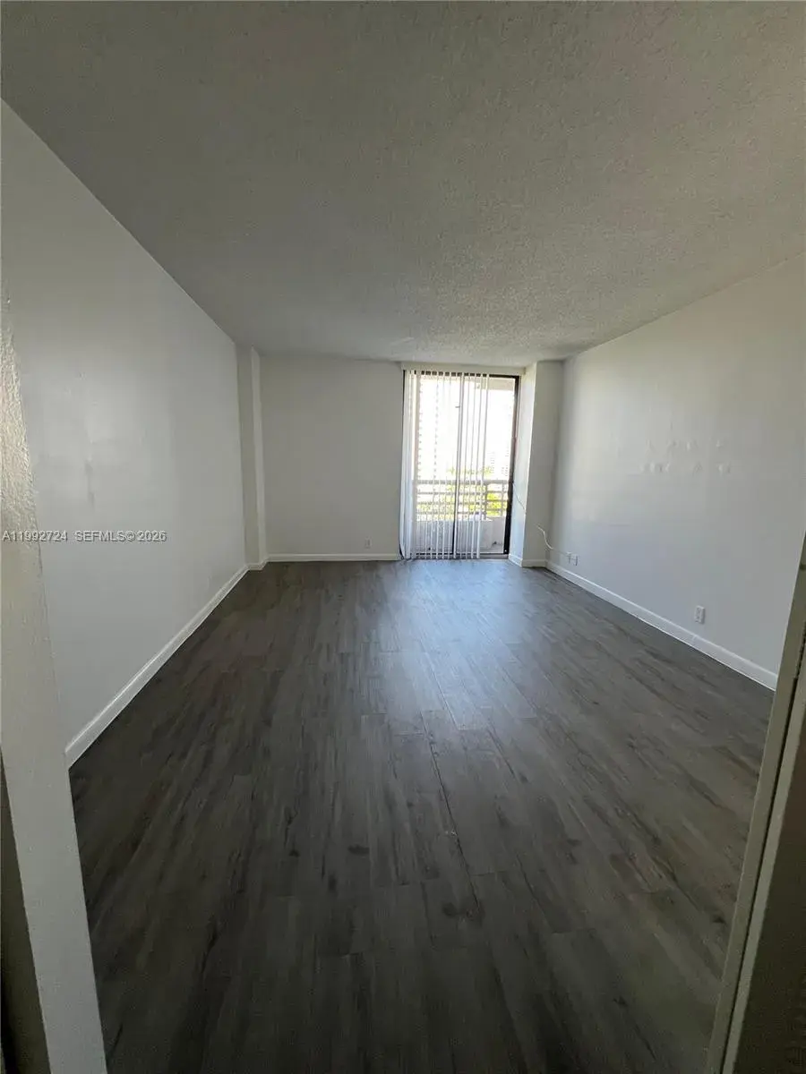 3300 NE 191st St # 909, Aventura FL 33180