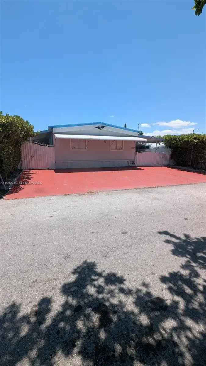 12888 SW 17th st, Unincorporated Dade County FL 33175 photo 2
