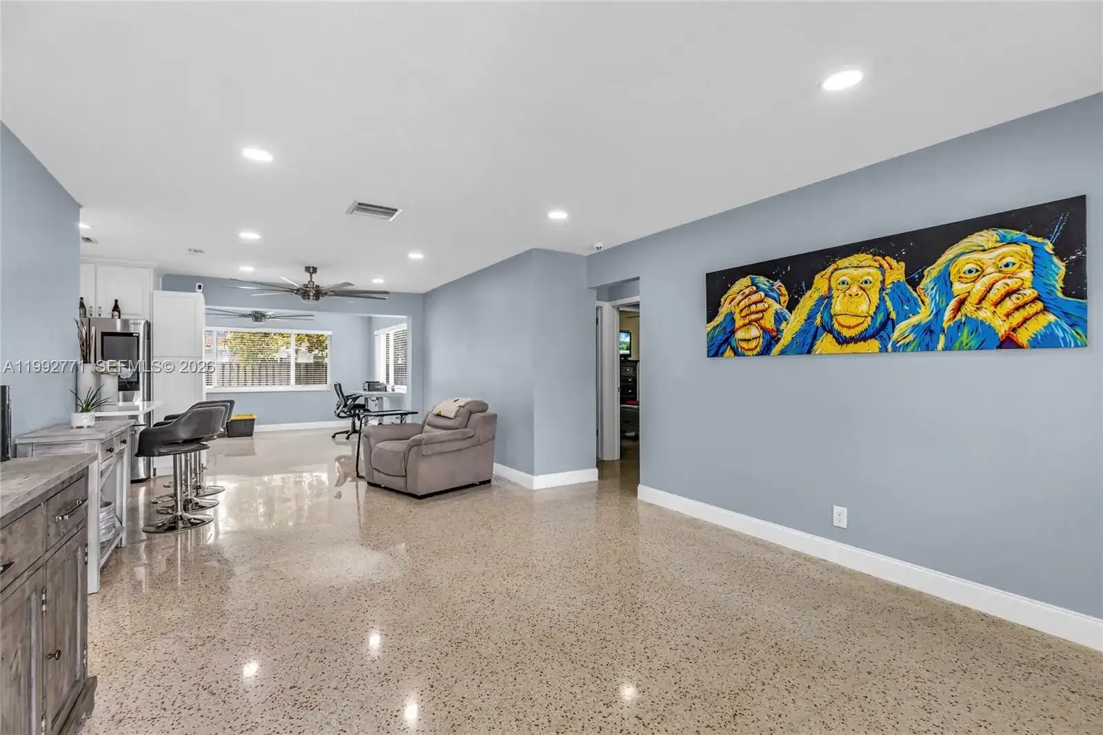819 N 32nd Ave, Hollywood FL 33021 photo 2