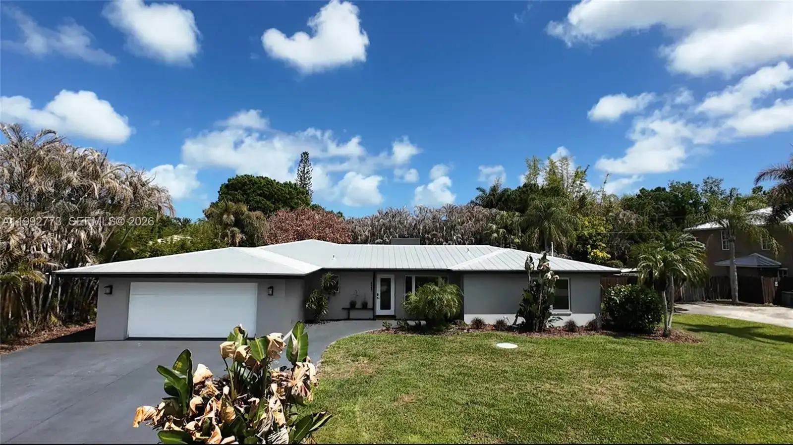 2497 NW South Manor Ave, Stuart FL 34994 photo 2