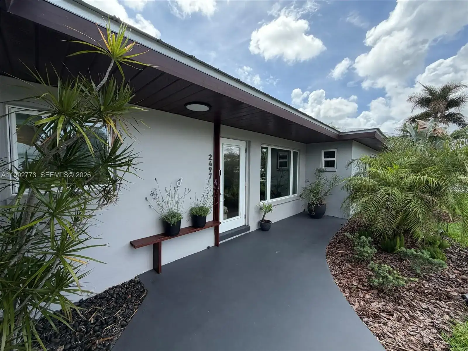 2497 NW South Manor Ave, Stuart FL 34994 photo 3