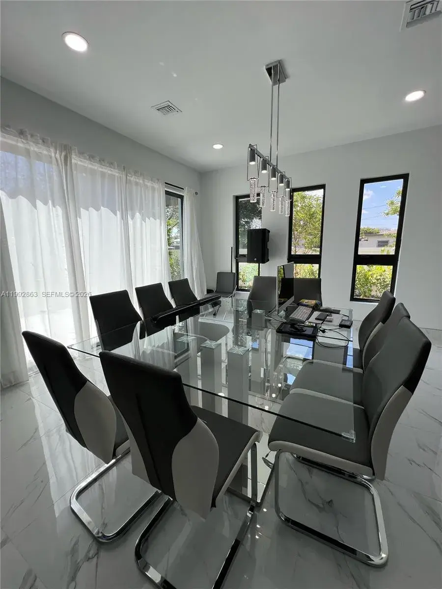 2342 Mckinley St # 3, Hollywood FL 33020