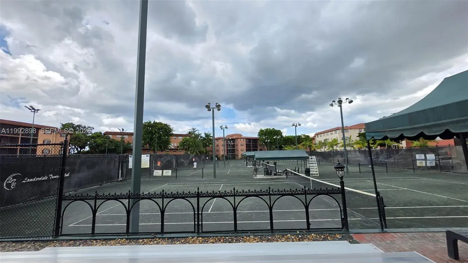 650 Tennis Club Dr # 308, Fort Lauderdale FL 33311