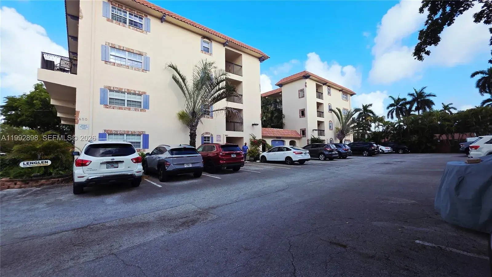 650 Tennis Club Dr # 308, Fort Lauderdale FL 33311