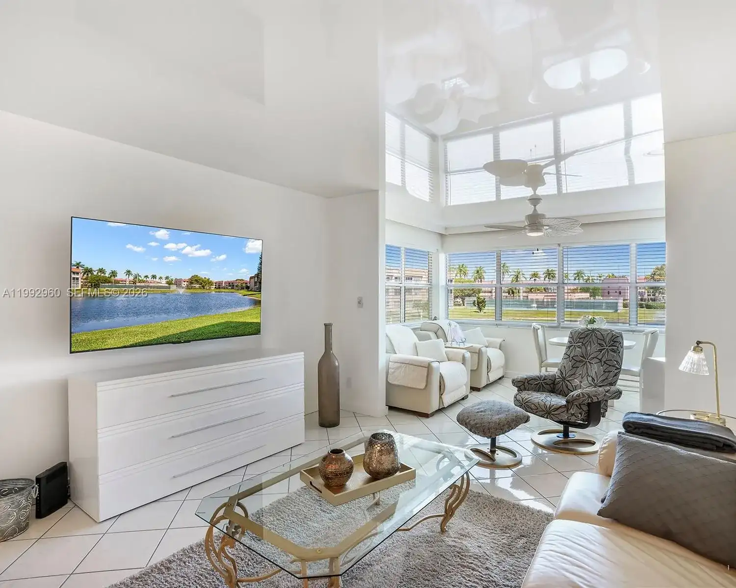 9580 Sunrise Lakes Blvd # 205, Sunrise FL 33322 photo 3