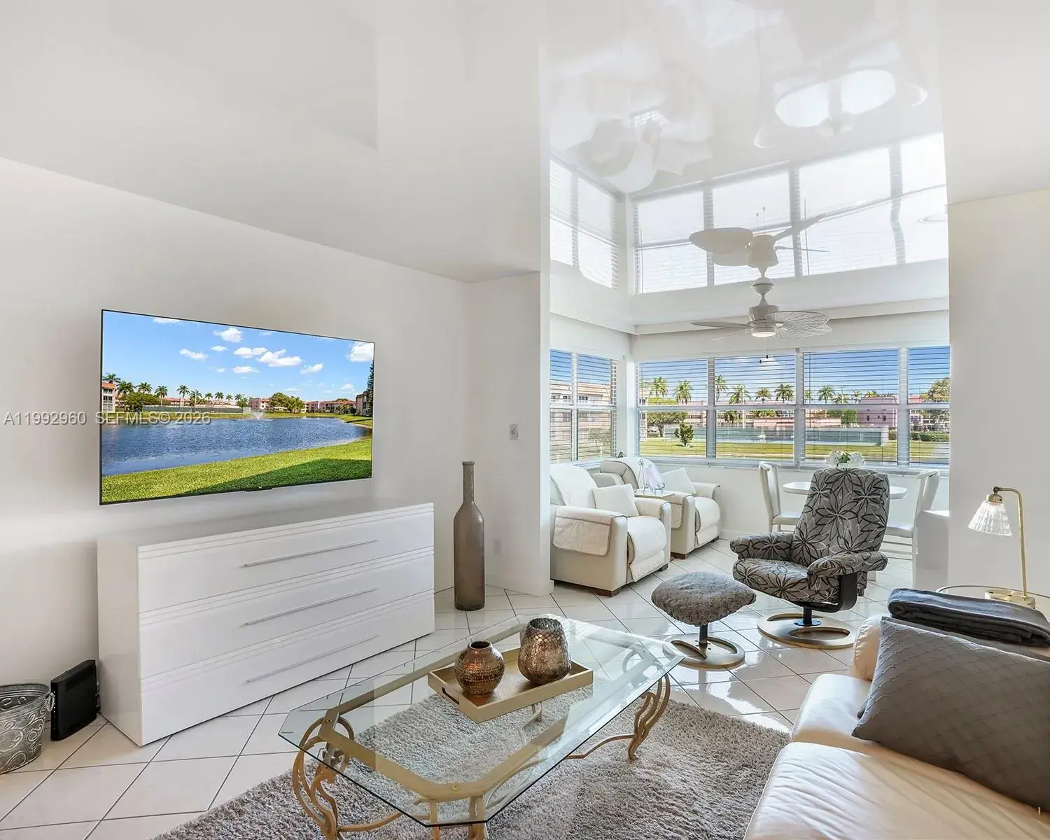 9580 Sunrise Lakes Blvd # 205, Sunrise FL 33322