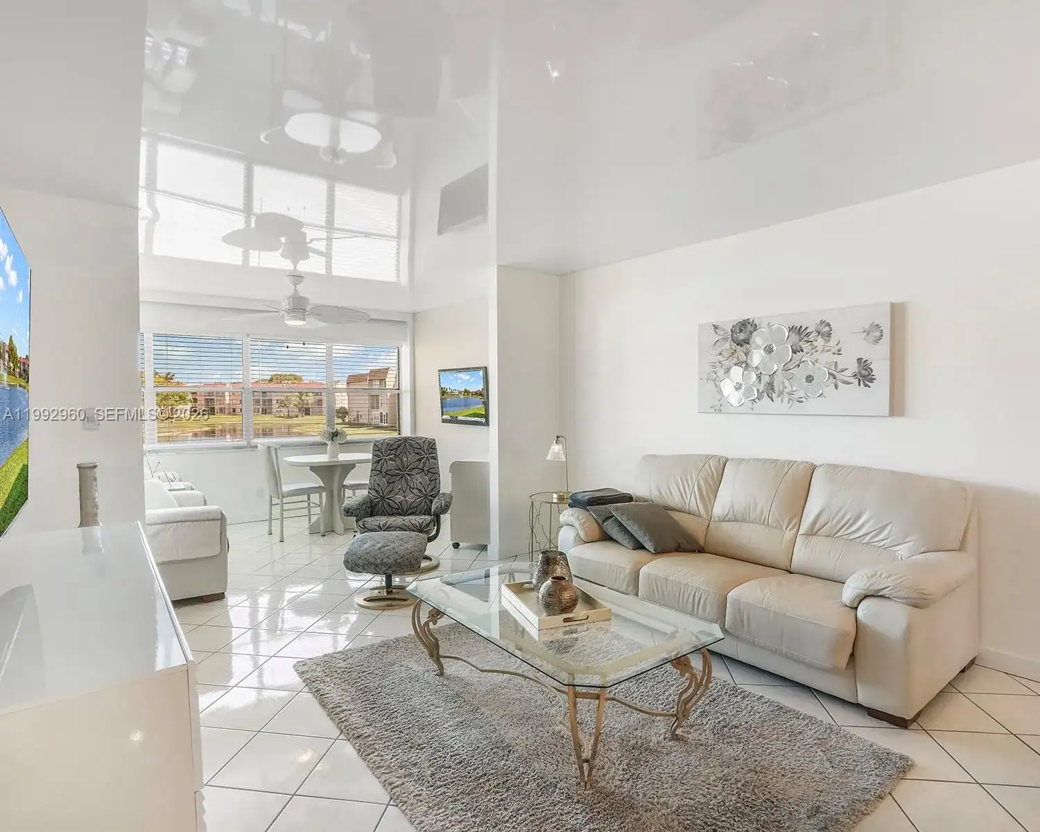 9580 Sunrise Lakes Blvd # 205, Sunrise FL 33322 photo 4