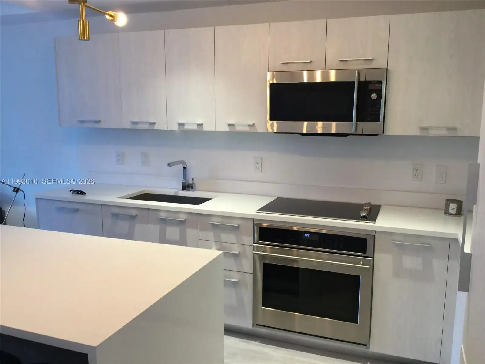 55 SW 9th St # 1905, Miami FL 33130 photo 3