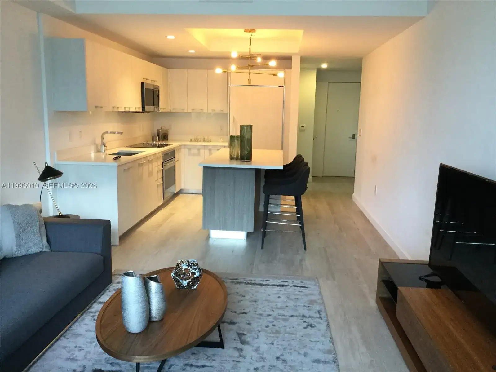55 SW 9th St # 1905, Miami FL 33130 photo 4